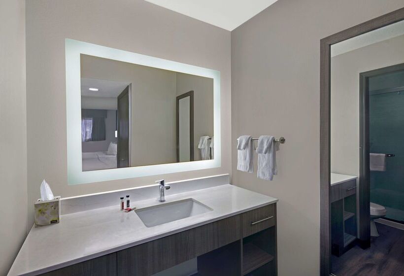 Best Western Fishkill Inn & Suites