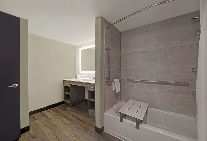 Best Western Fishkill Inn & Suites