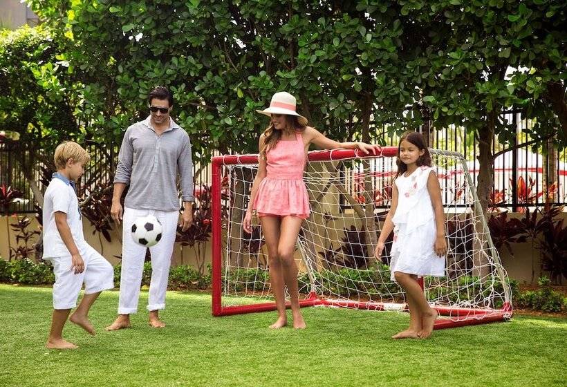 בית מלון כפרי Acqualina Resort And Residences