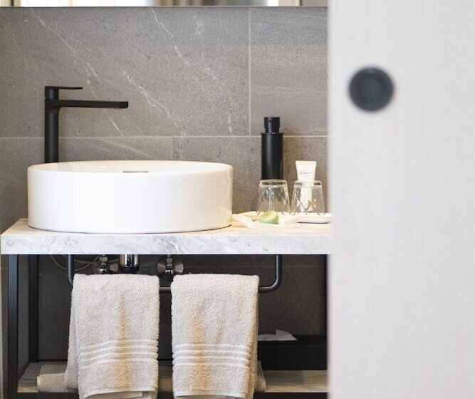 בית מלון כפרי Adaastra Boutique