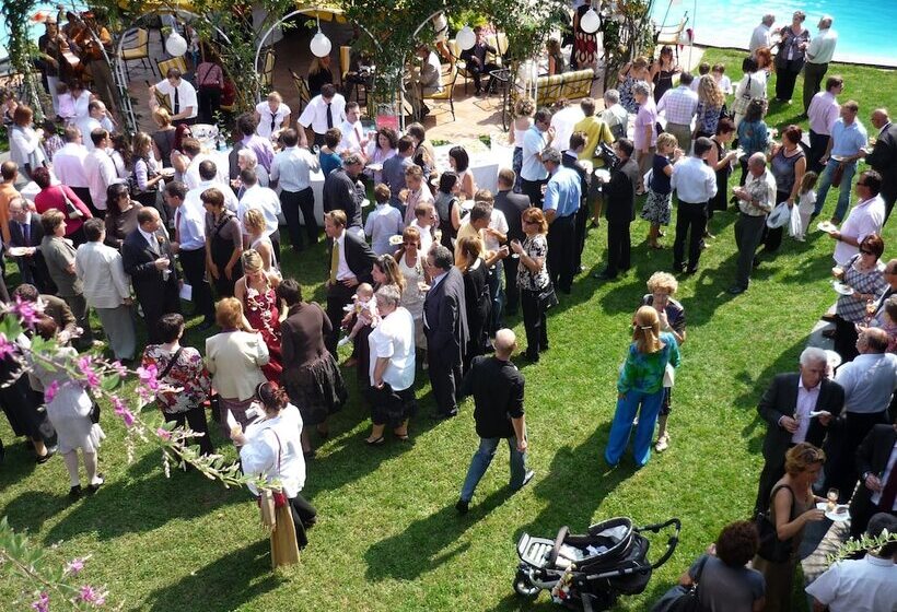 호텔 Albergo Losone