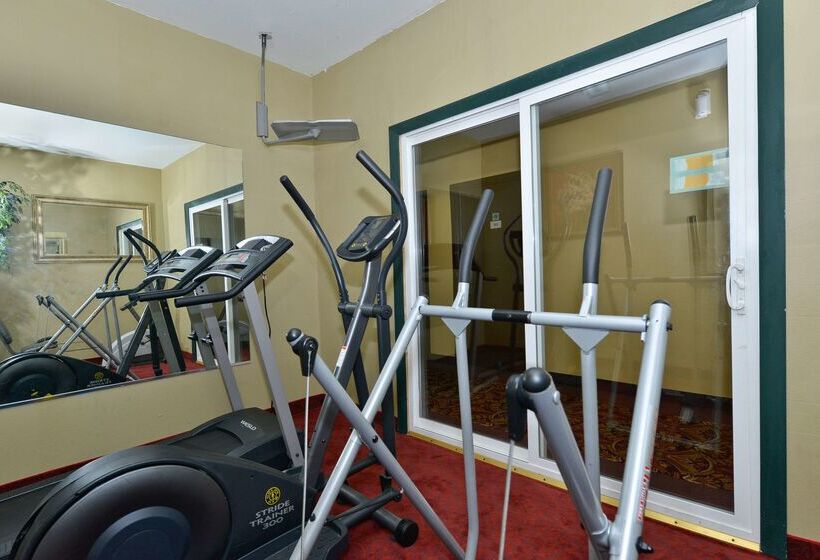 فندق Americas Best Value Inn & Suites Haltom City Ft. Worth