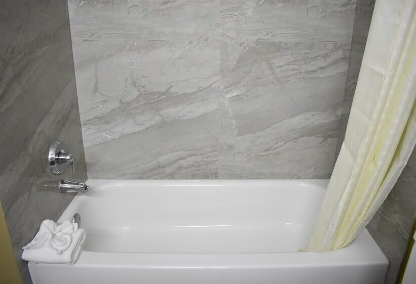 فندق Americas Best Value Inn & Suites Haltom City Ft. Worth