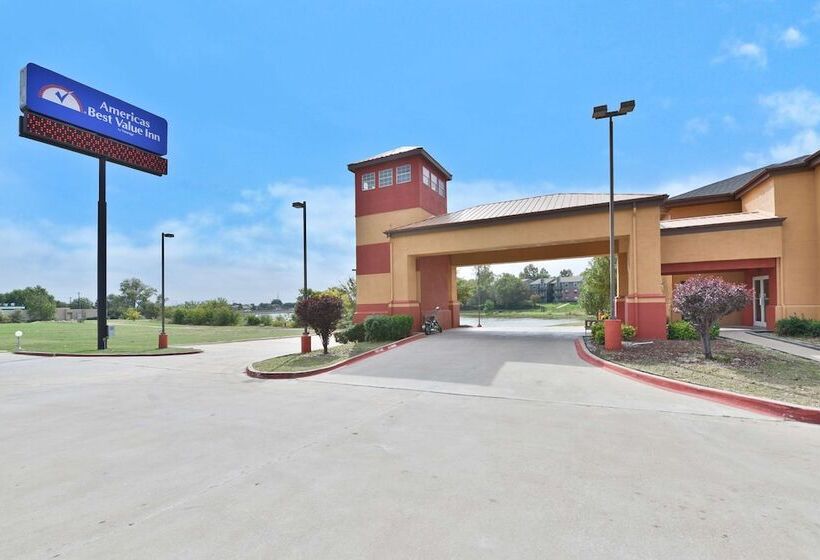 فندق Americas Best Value Inn & Suites Haltom City Ft. Worth
