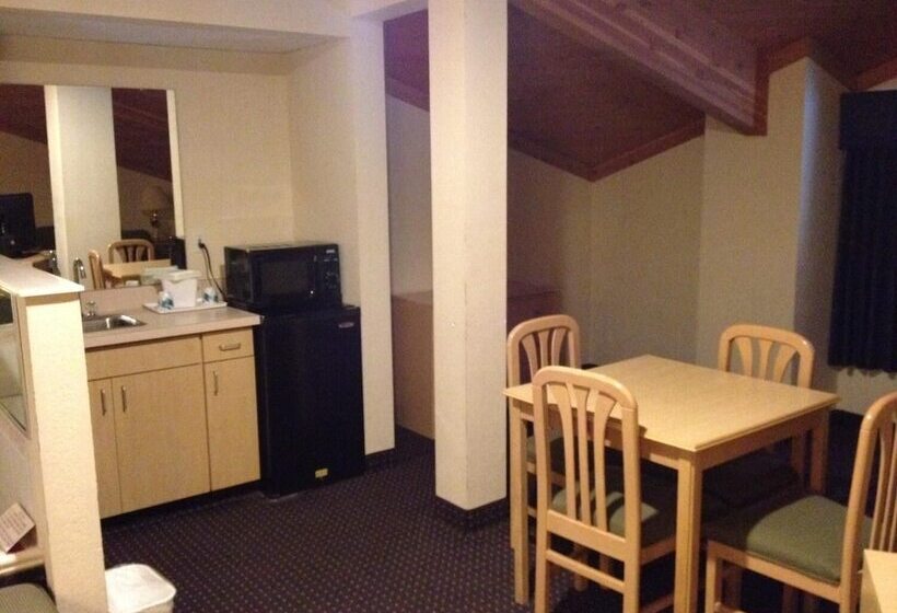 فندق Ameristay Inn & Suites