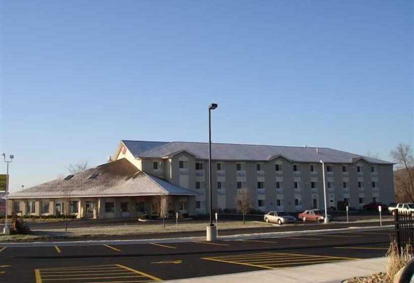 فندق Ameristay Inn & Suites