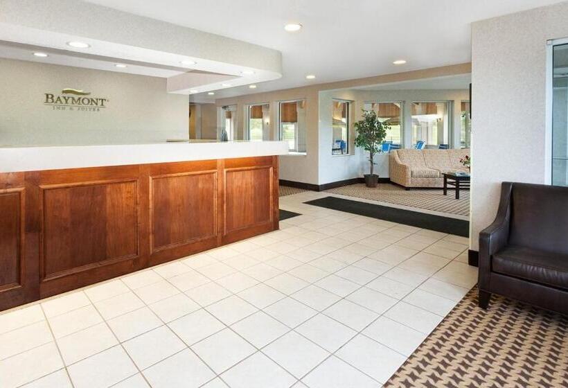 בית מלון כפרי Baymont By Wyndham Howell/brighton