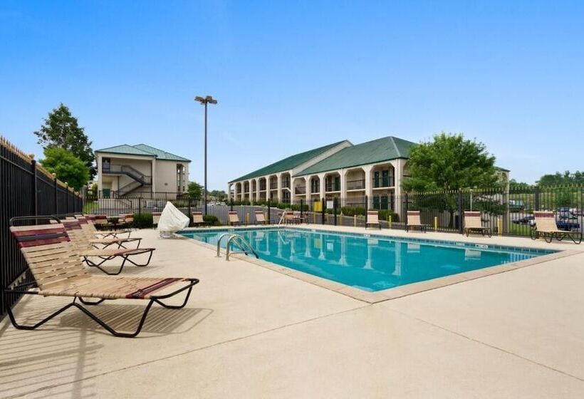 فندق Baymont By Wyndham Johnson City