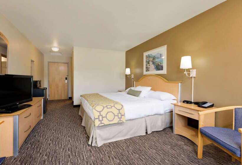 فندق Baymont By Wyndham Lawrenceburg