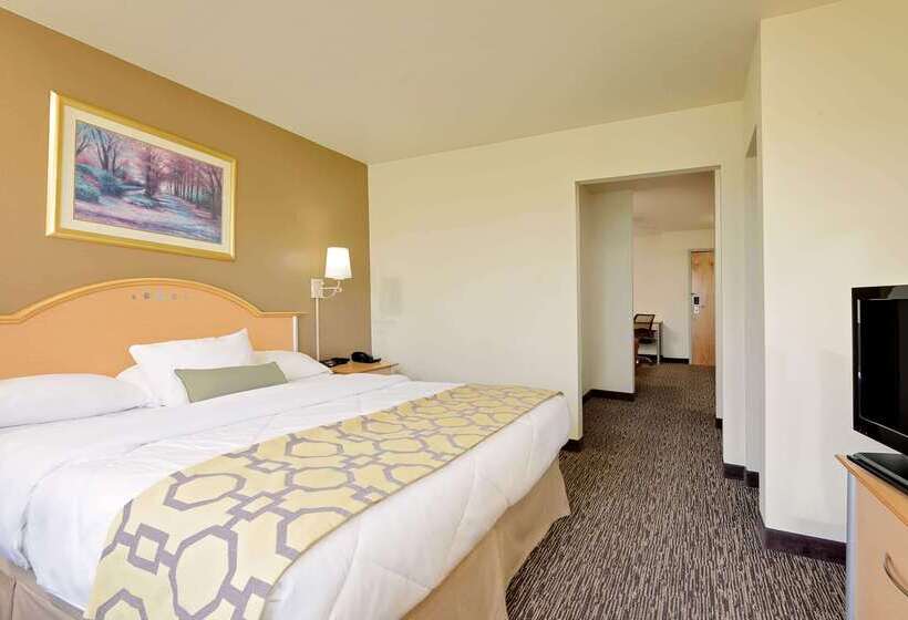 فندق Baymont By Wyndham Lawrenceburg