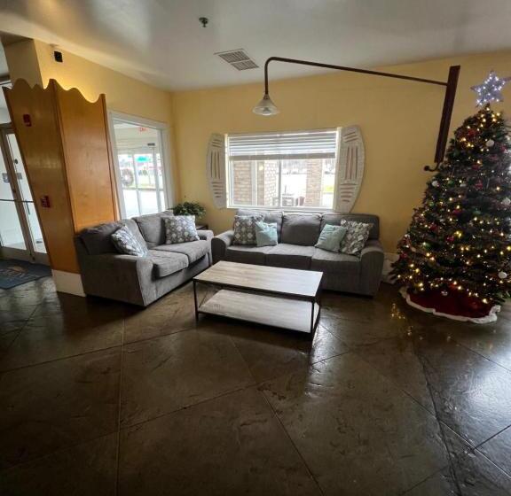 فندق Baymont By Wyndham Lawrenceburg