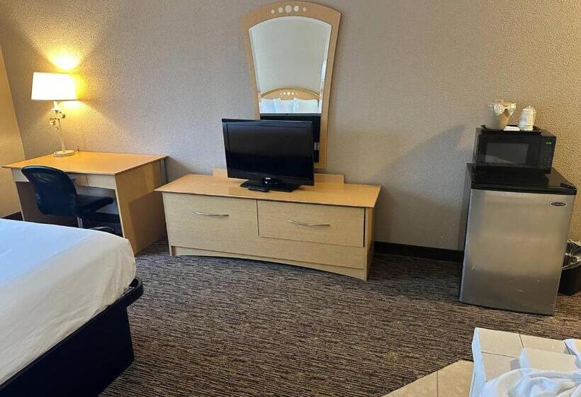 فندق Baymont By Wyndham Lawrenceburg