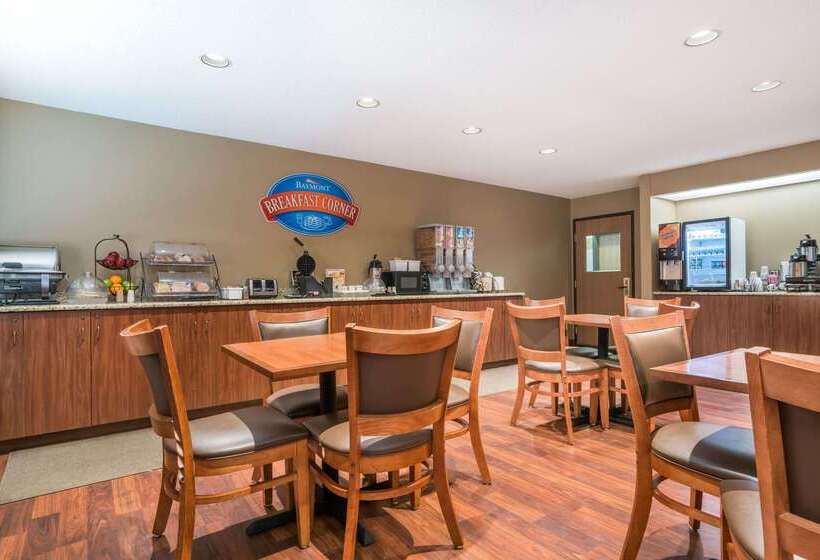 בית מלון כפרי Baymont By Wyndham Marshfield