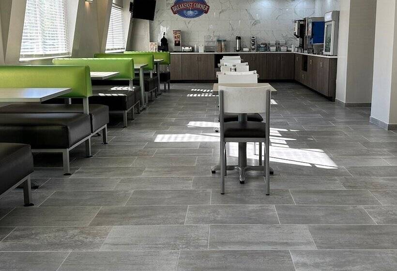 בית מלון כפרי Baymont By Wyndham Noblesville