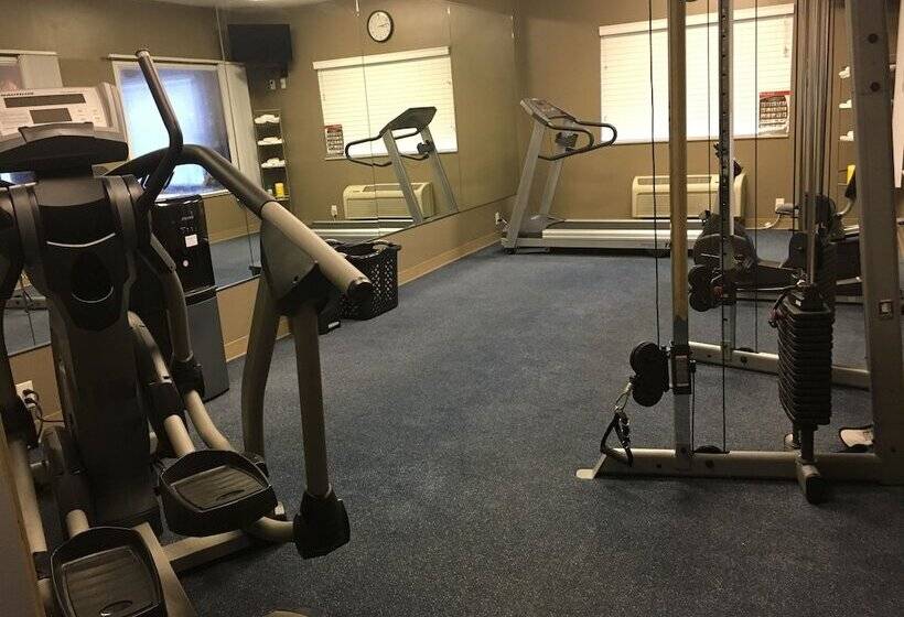 בית מלון כפרי Baymont By Wyndham Noblesville