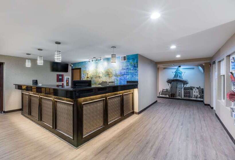 בית מלון כפרי Baymont By Wyndham Pella