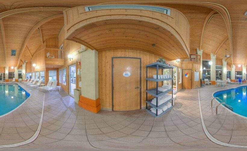 Отель Baymont By Wyndham Pella