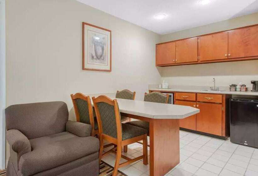فندق Baymont By Wyndham Port Wentworth