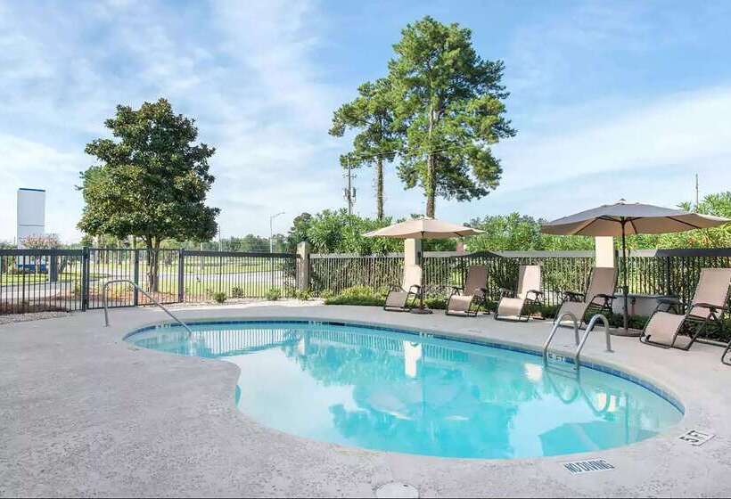 فندق Baymont By Wyndham Port Wentworth