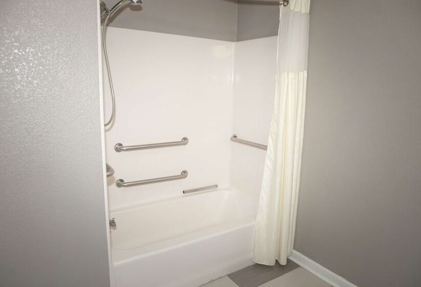 فندق Best Western Commerce Inn