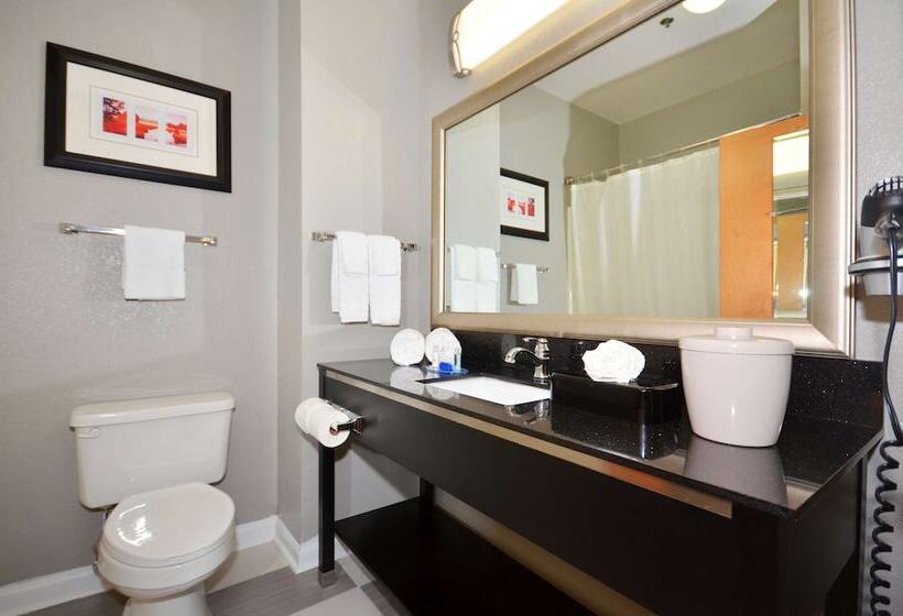 فندق Best Western Commerce Inn