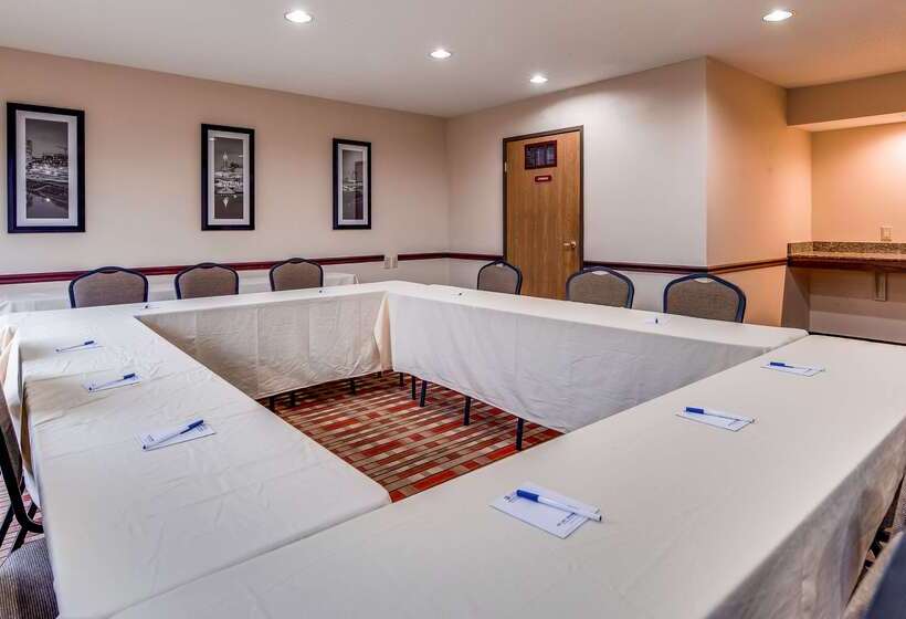 هتل Best Western Lakewood Inn