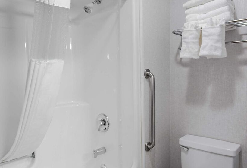 ホテル Best Western Plus Berkshire Hills Inn & Suites