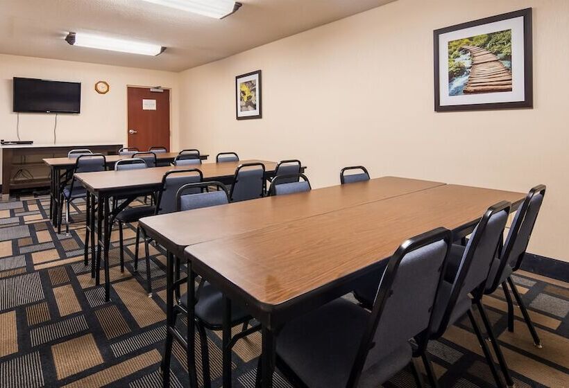 ホテル Best Western Plus Berkshire Hills Inn & Suites