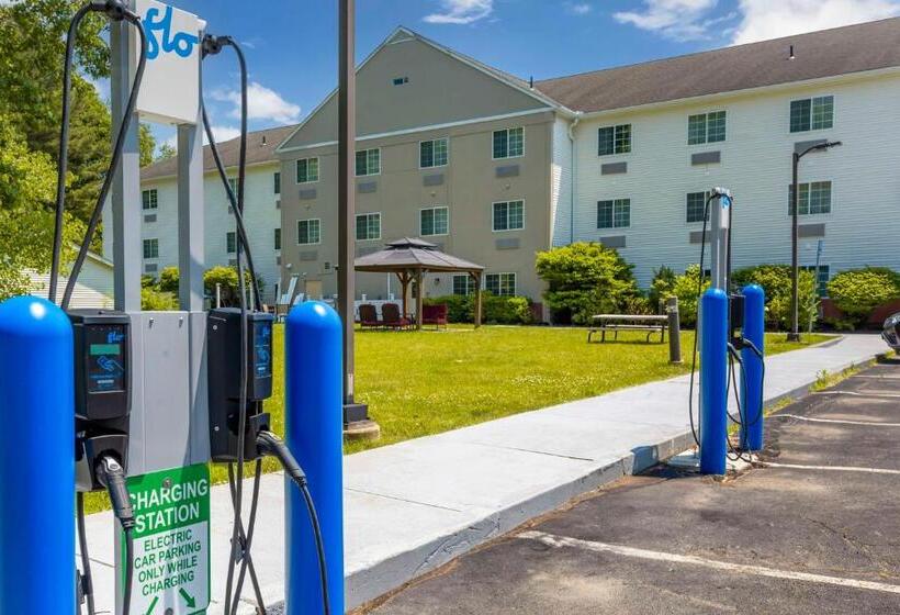 ホテル Best Western Plus Berkshire Hills Inn & Suites