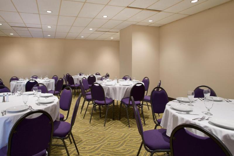 فندق Best Western Plus Executive Residency Waterloo & Cedar Falls