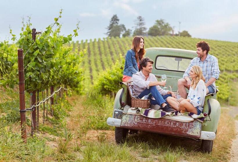 هتل Carneros Resort And Spa