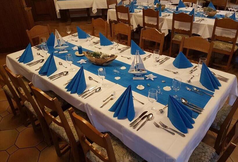 בית מלון כפרי Central