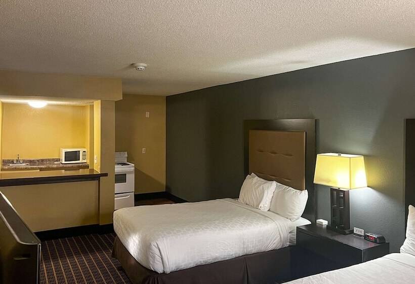 Clarion Hotel & Suites