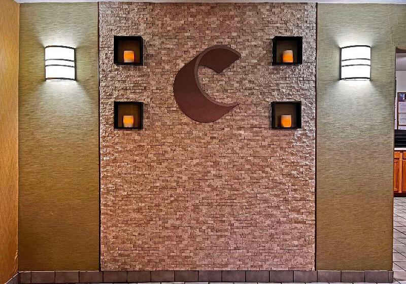 Отель Comfort Inn Gallup I40 Exit 20