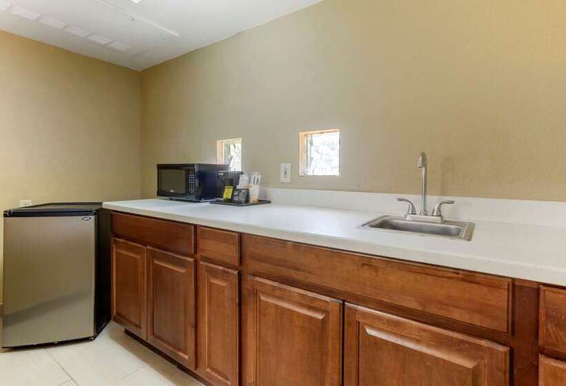 فندق Spark By Hilton Glendale Phoenix North