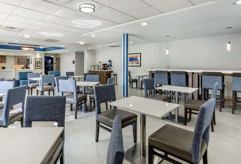 בית מלון כפרי Comfort Inn & Suites Troutville   Roanoke North   Daleville