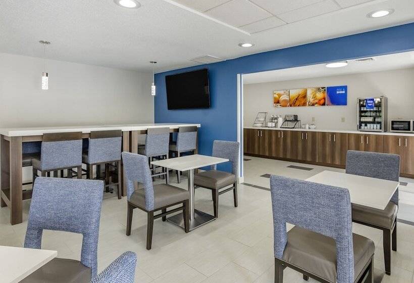 בית מלון כפרי Comfort Inn & Suites Troutville   Roanoke North   Daleville