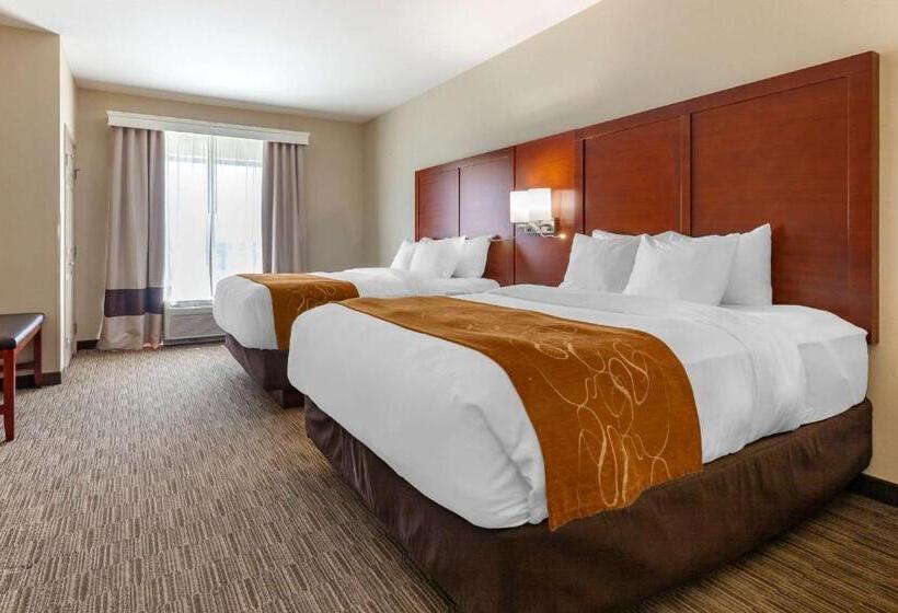 فندق Comfort Suites