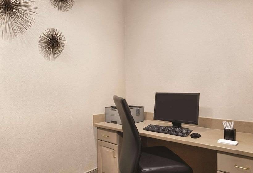 호텔 Country Inn & Suites By Radisson, Griffin, Ga