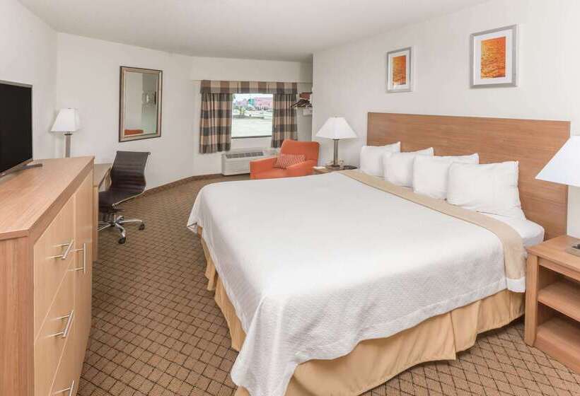 בית מלון כפרי Days Inn Biloxi Beach