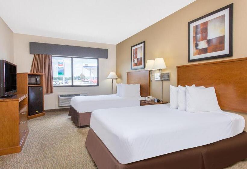 בית מלון כפרי Days Inn By Wyndham Phenix City Near Fort Moore