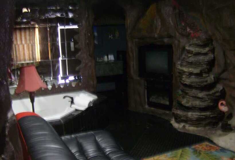 호텔 Days Inn & Suites By Wyndham Terre Haute