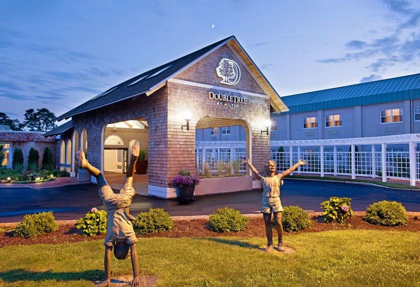 هتل Doubletree By Hilton Cape Cod Hyannis