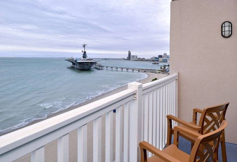 Отель Doubletree By Hilton Corpus Christi Beachfront