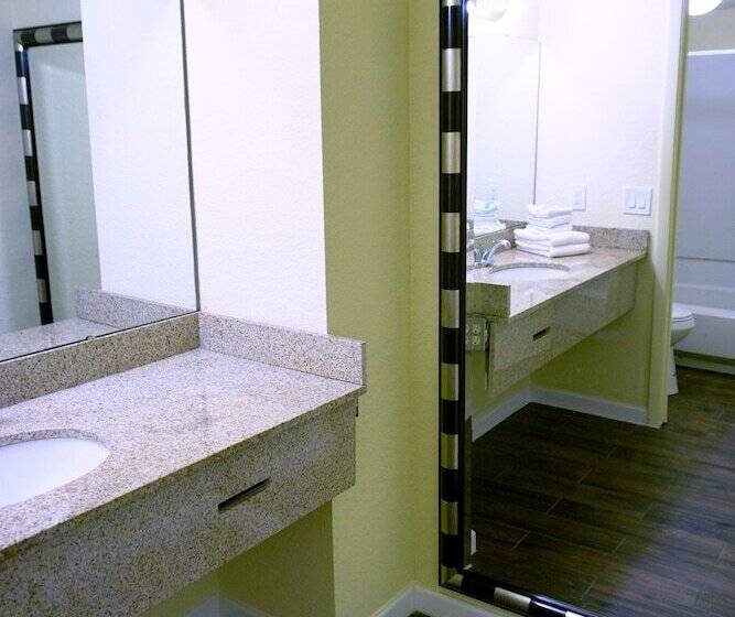 Отель Duo Boutique