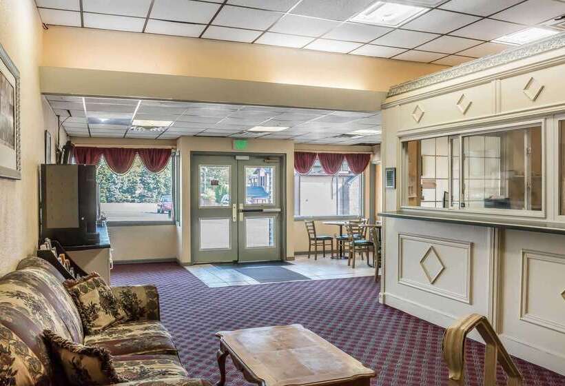 فندق Econo Lodge Airport