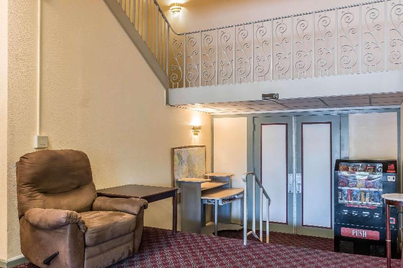 فندق Econo Lodge Airport