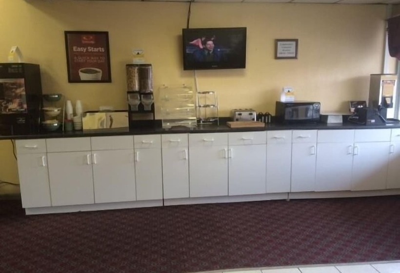 فندق Econo Lodge Airport