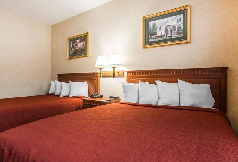 酒店 Econo Lodge Glens Falls   Lake George