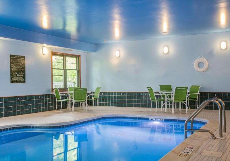 酒店 Econo Lodge Glens Falls   Lake George